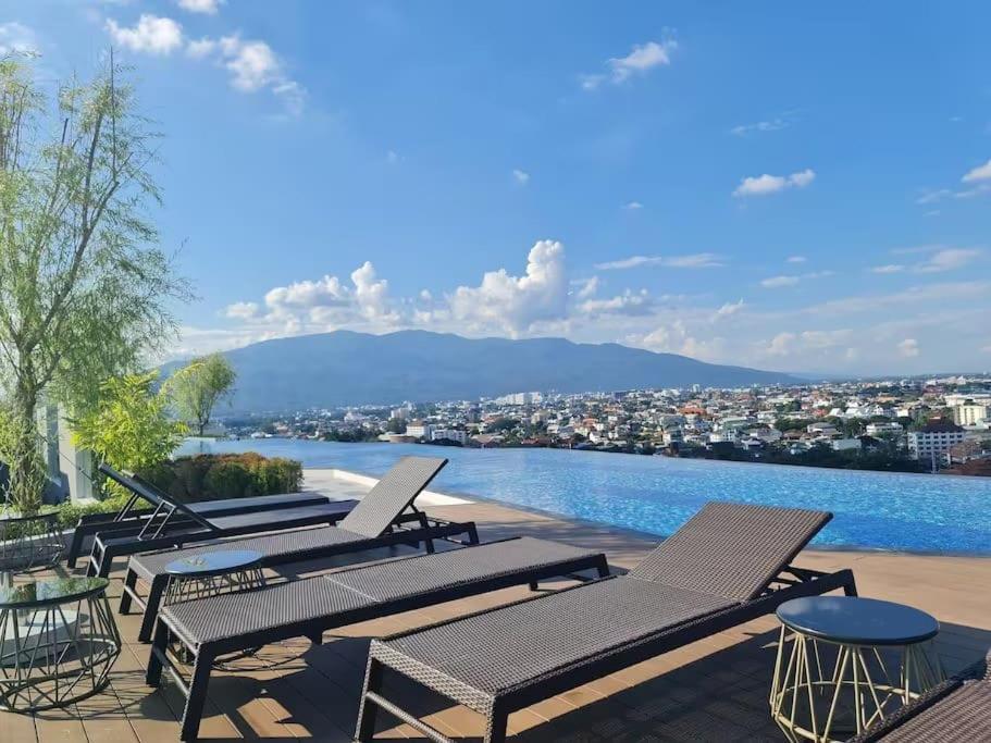 Astra Sky River无边泳池奢华温馨97㎡大三卧山景套房 Chiang Mai
