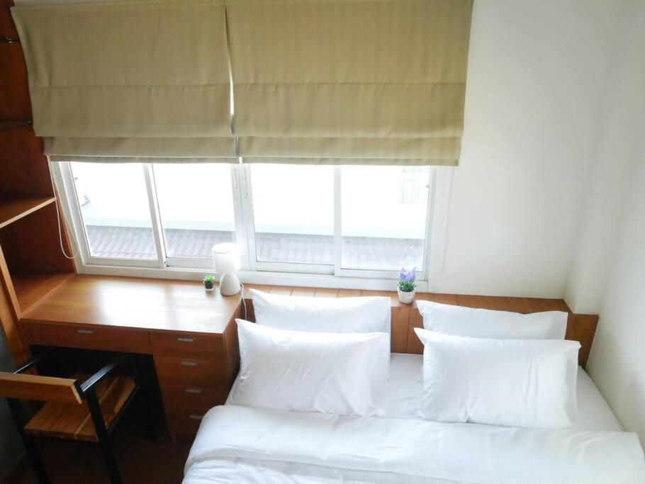 #3bed #4bath Close To Unity School And Airport *