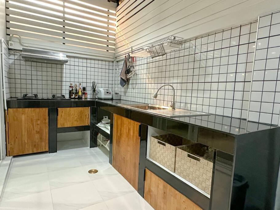 Rumah percutian New Cozy House 3 Bedrooms In Town *