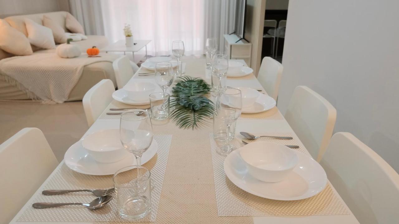 全新特价4br@tha Phae Gate 四卧度假别墅 距离塔佩门0.6m 25b 中英文管家 Villa
