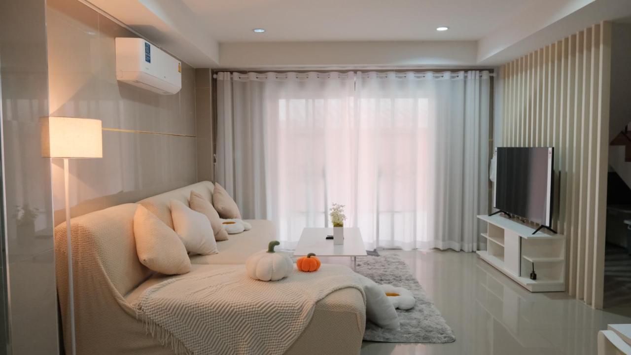 全新特价4br@tha Phae Gate 四卧度假别墅 距离塔佩门0.6m 25b 中英文管家 Villa