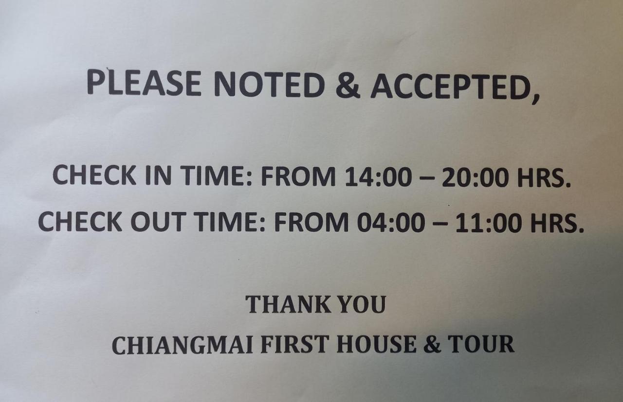 Chiangmai First House & Tour Hostel *