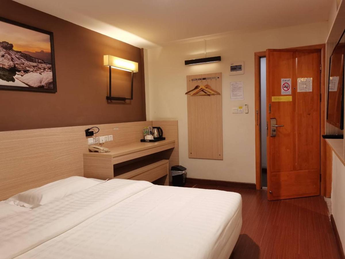 Hotel Chiang Roi 7 Days Chiang Mai