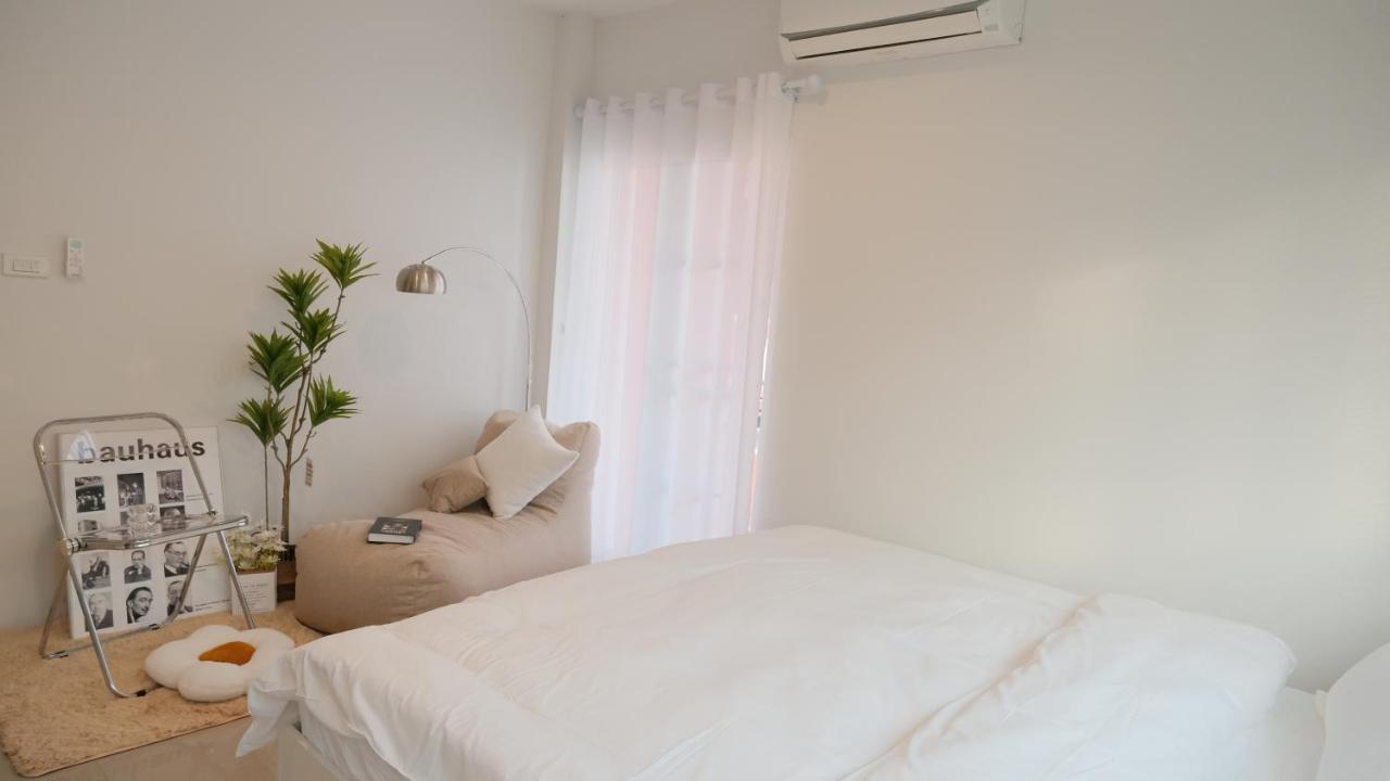 全新特价4br@tha Phae Gate 四卧度假别墅 距离塔佩门0.6m 25b 中英文管家 * Chiang Mai