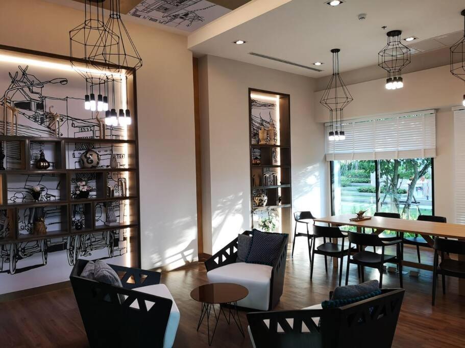 Hight Rise Lux 1bed Roof Pool *