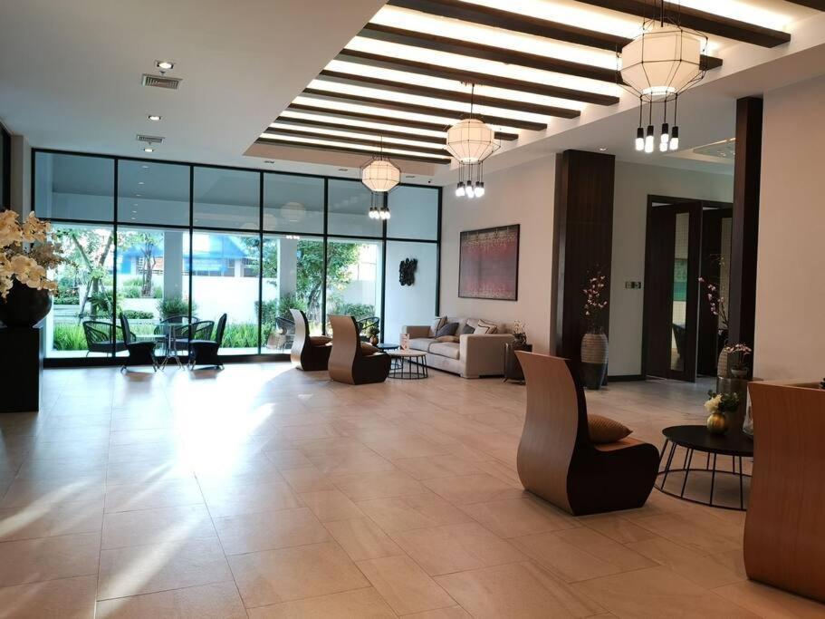 Apartment Hight Rise Lux 1bed Roof Pool Chiang Mai