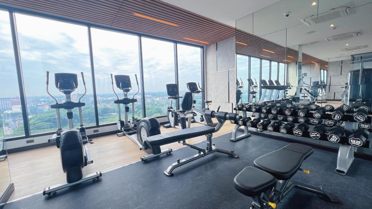 Luxury New Perfect Pool Gym Condo1 Br Chiang Mai