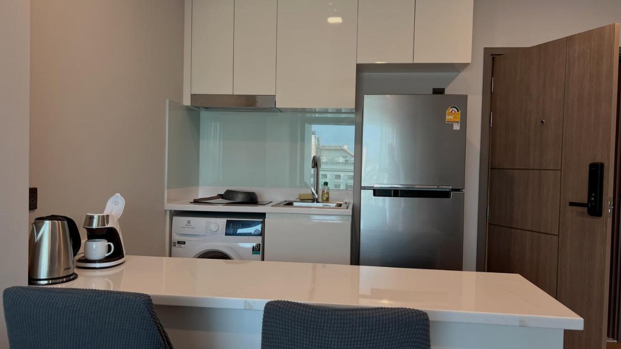Luxury New Perfect Pool Gym Condo1 Br *