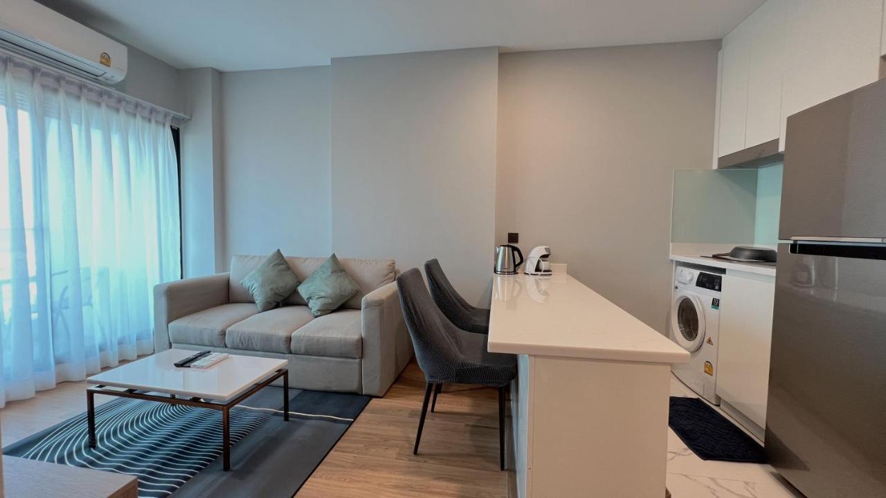 Luxury New Perfect Pool Gym Condo1 Br