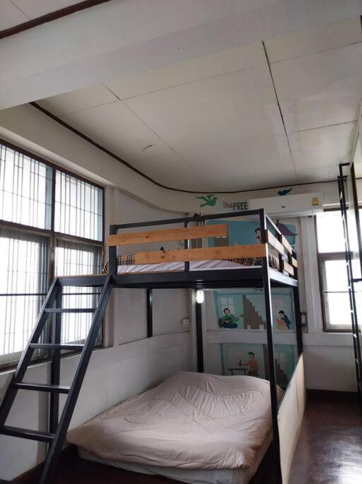 Bunkbed#for3-4persons#mixeddorm#a/c#freewifi@oldtown *