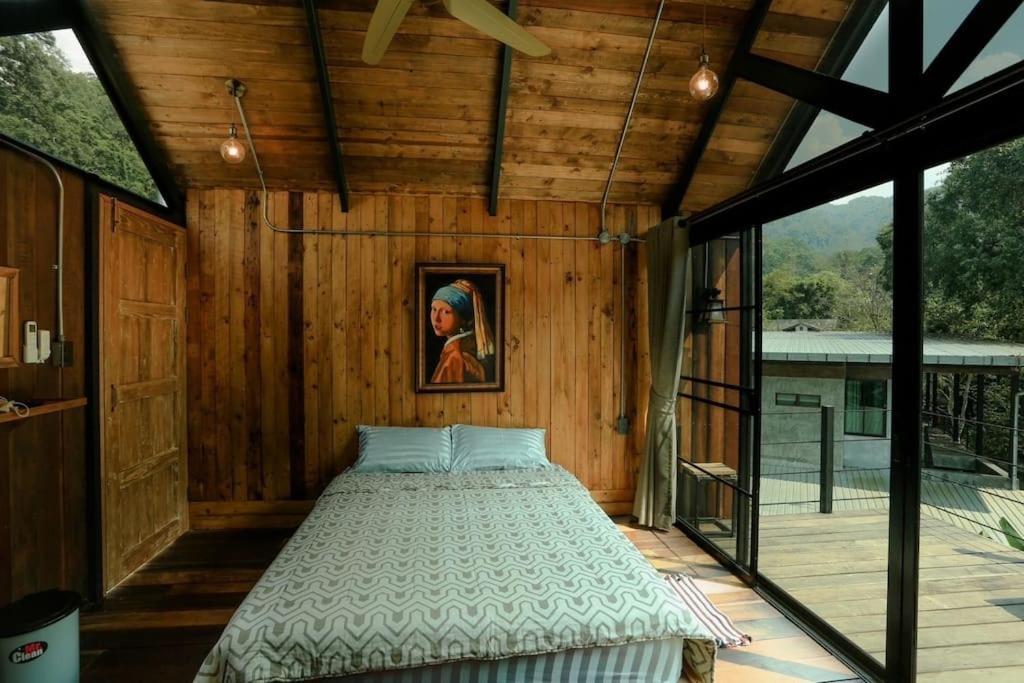 Holiday home Whispering Waterfalls Cabin Chiang Mai