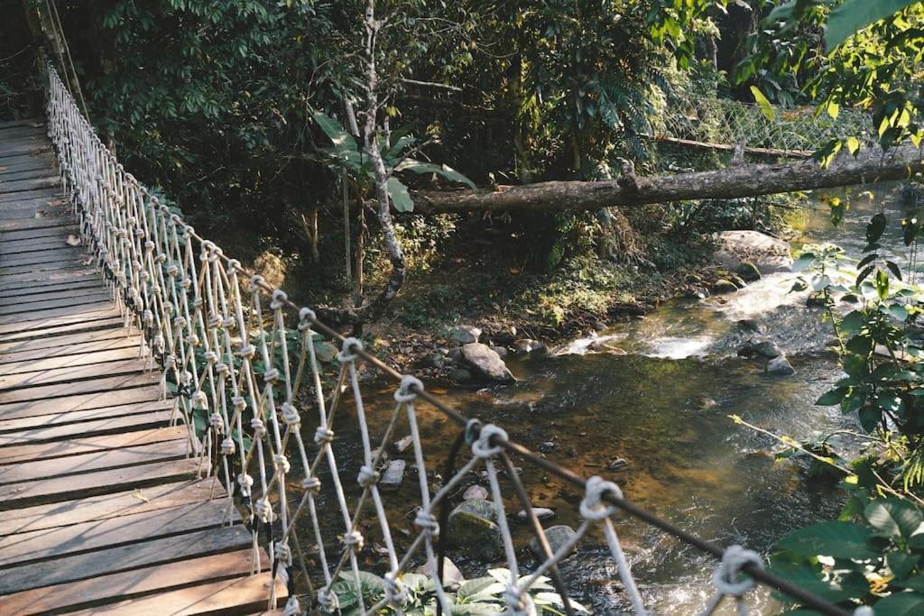 Holiday home Whispering Waterfalls Cabin