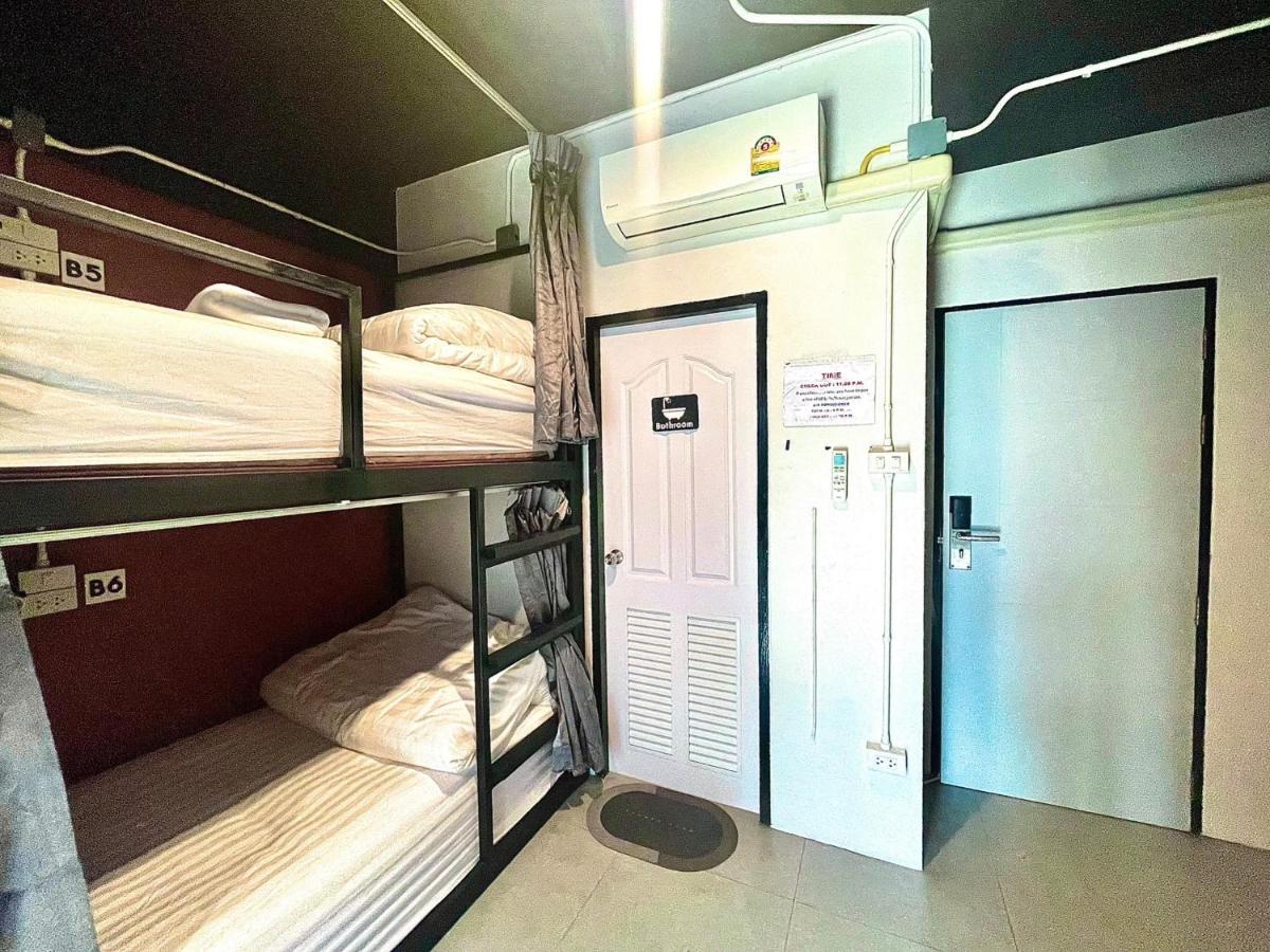 New Warm Light Hostel Chiang Mai