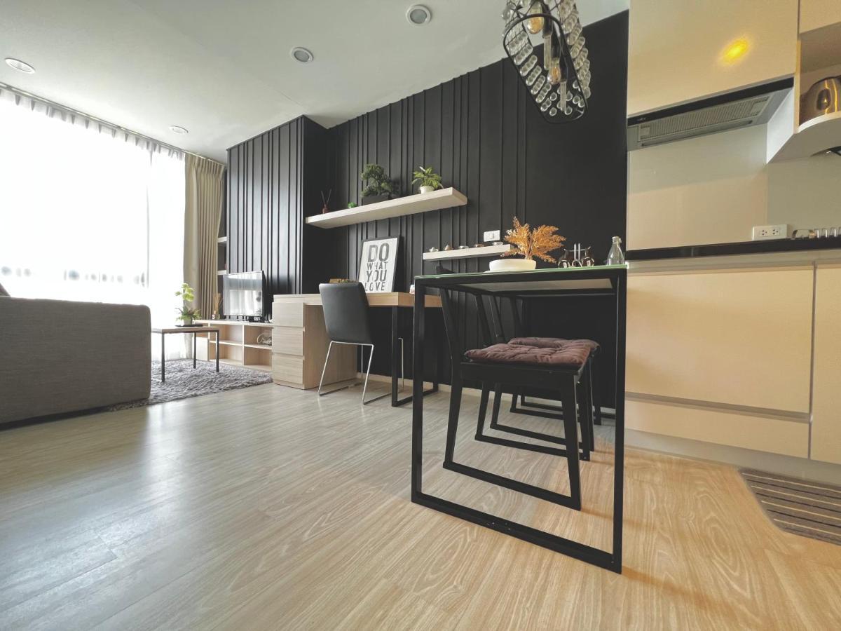 Apartment Palm Springs Nimman Fountain Condominium By Merryland *