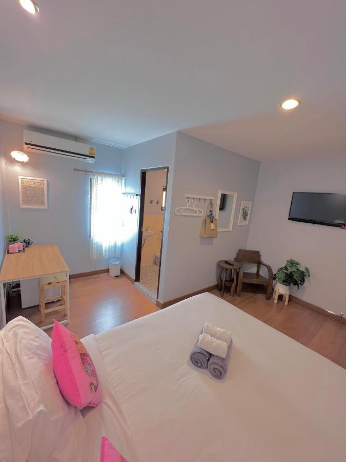 Walking Street Old Town Bed & Breakfast