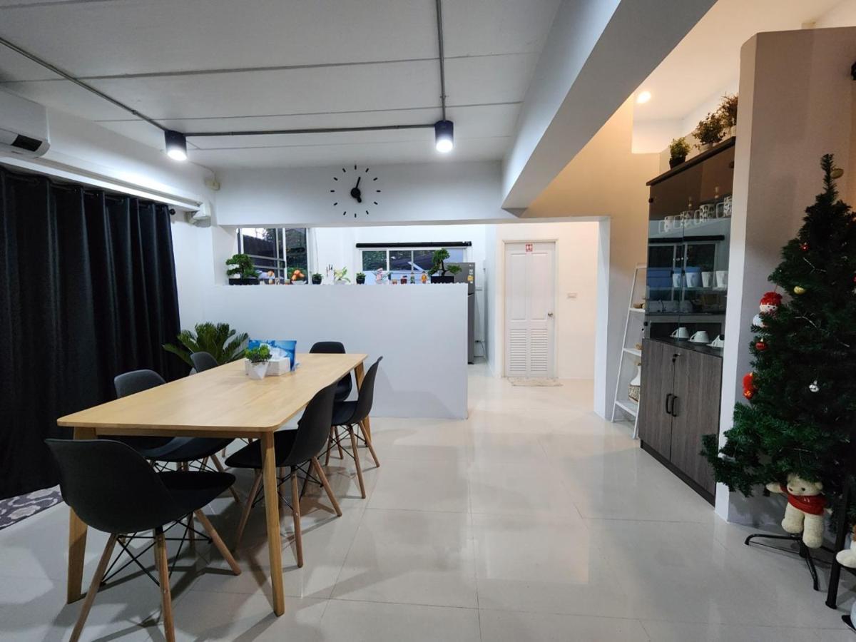 Boxsoon Nimman 1 # 5beds 4baths Villa Chiang Mai