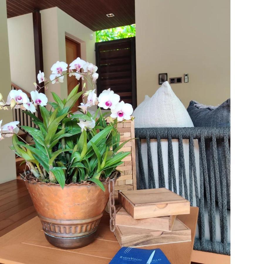Rarin Villa *