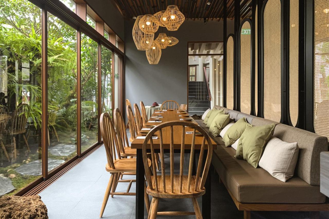 Rarin Villa *