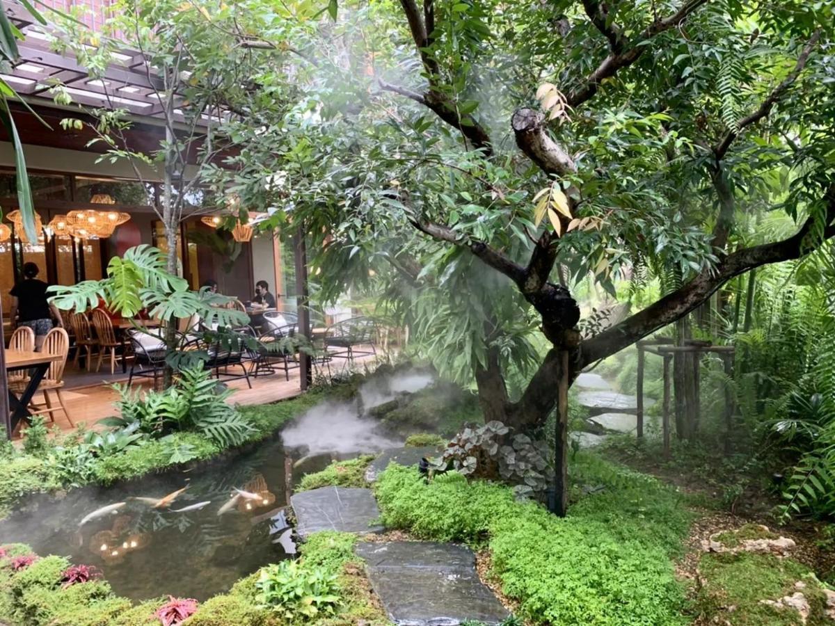Rarin Villa *