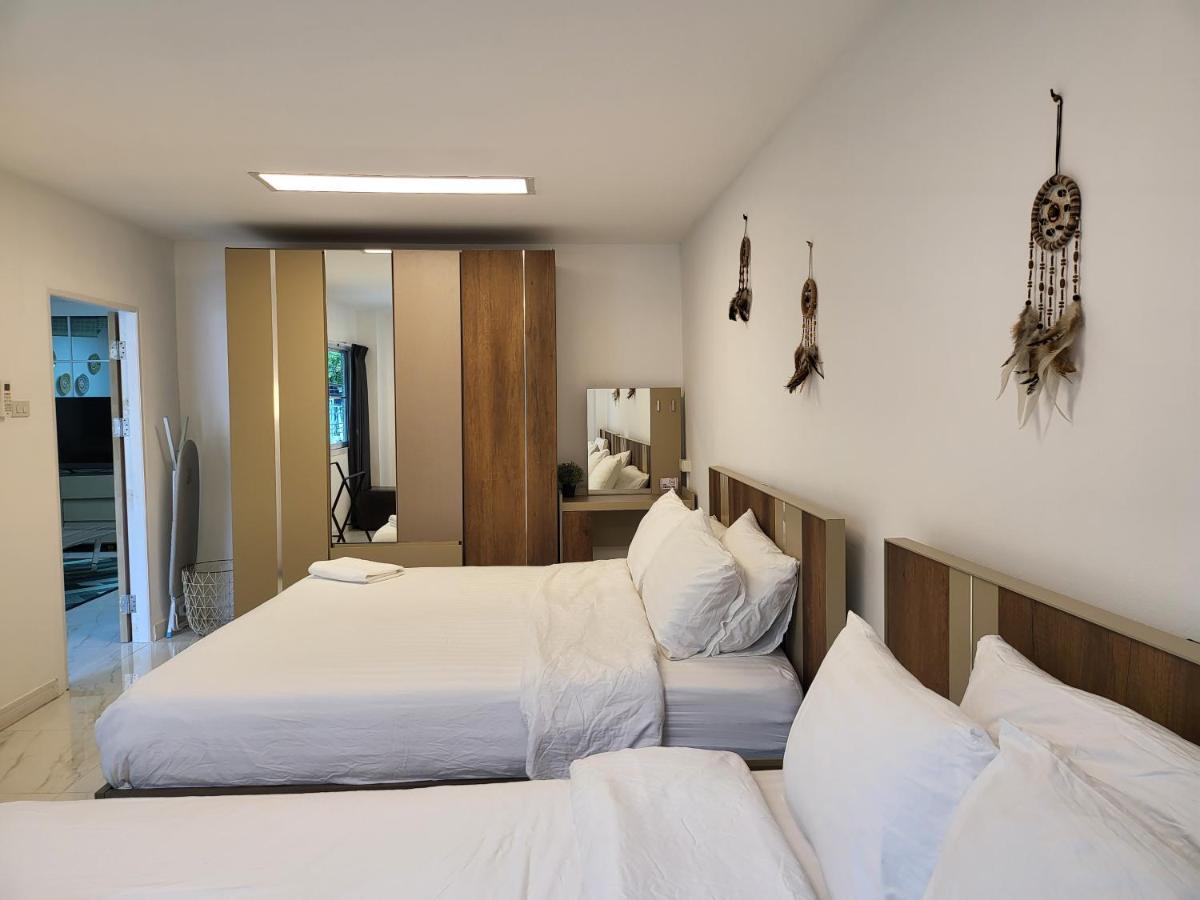 Nimman 4 Bedroom Near One Nimman Apartment *