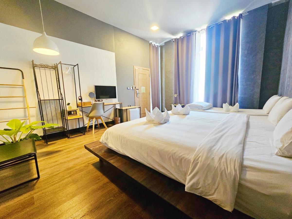 Sherloft & Hostel Chiang Mai