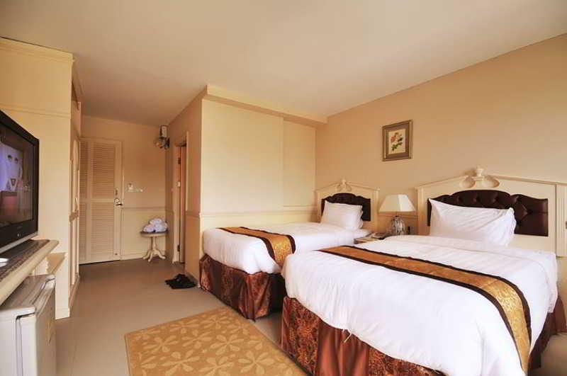 The Airport Greenery Hotel 4*
