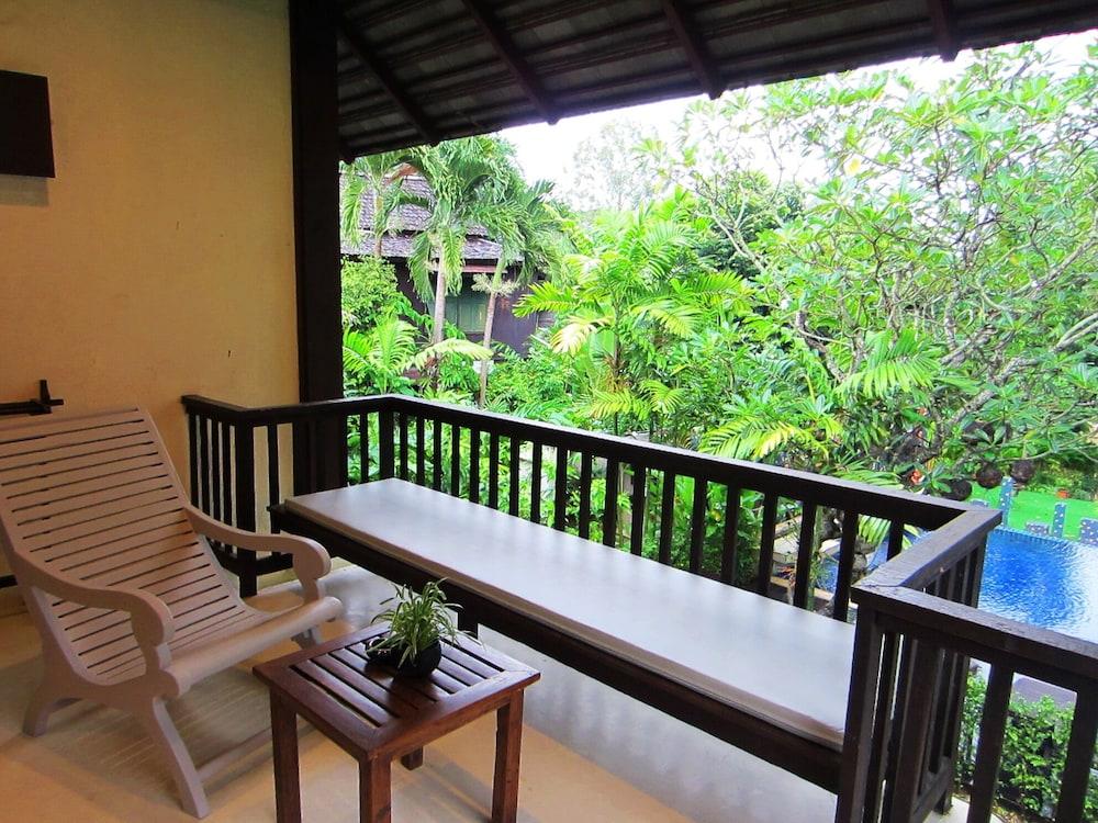 Lanna Dusita Riverside Boutique Resort 4*