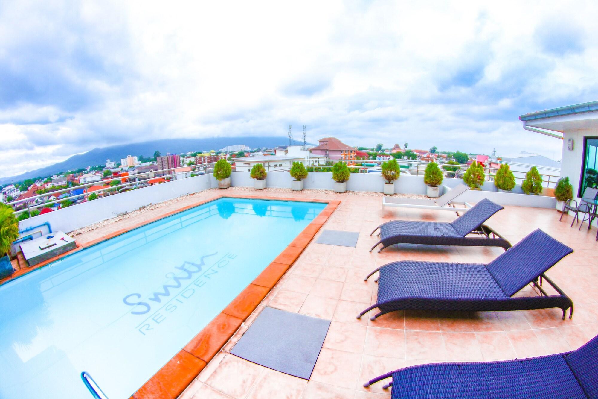 Smith Aparthotel 2*