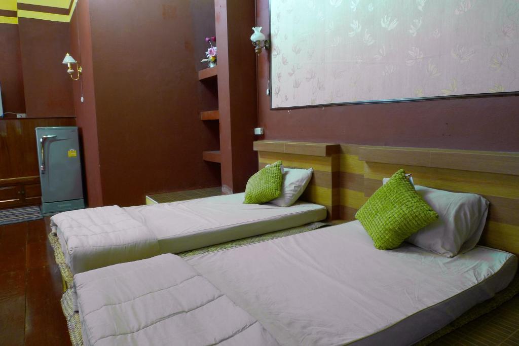 Guest house Baan Kaewta *