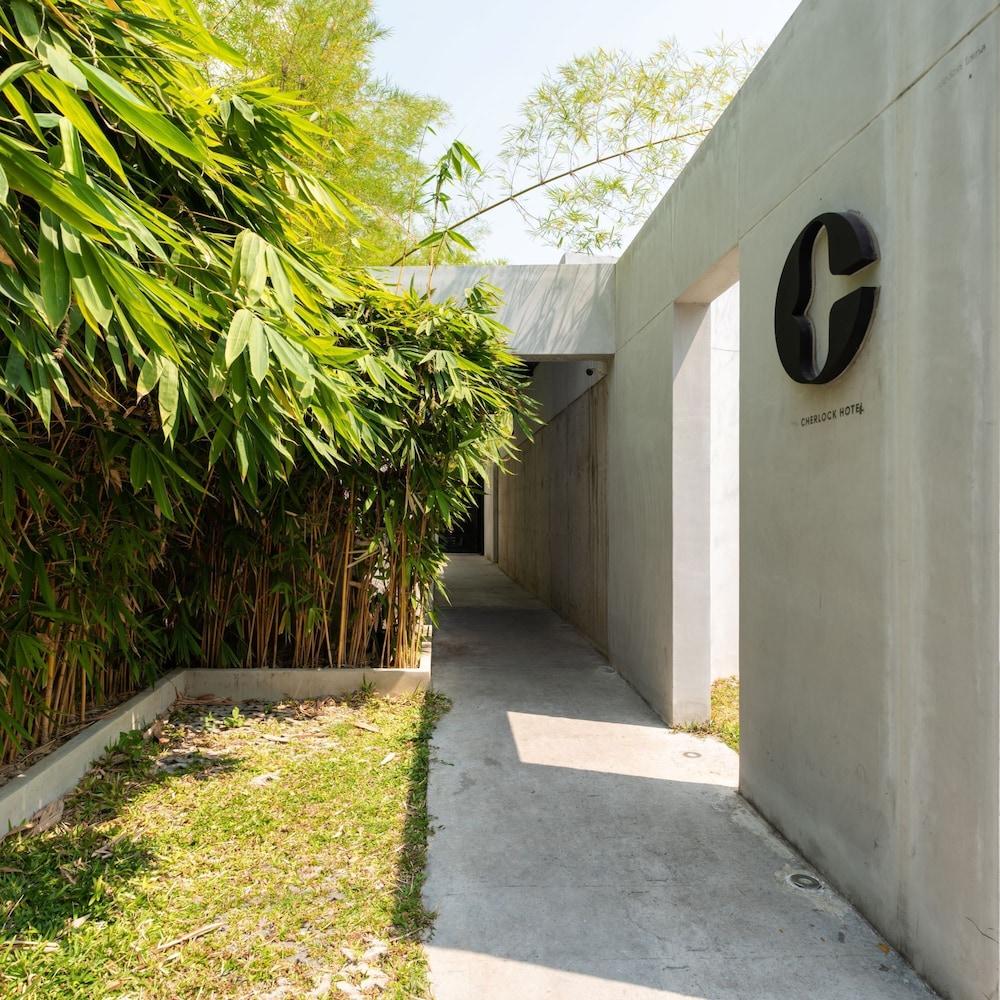 Cherlock 3* Chiang Mai