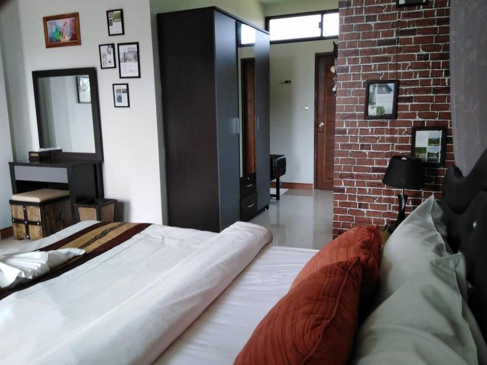 The Lofthouse Sansai Hotel