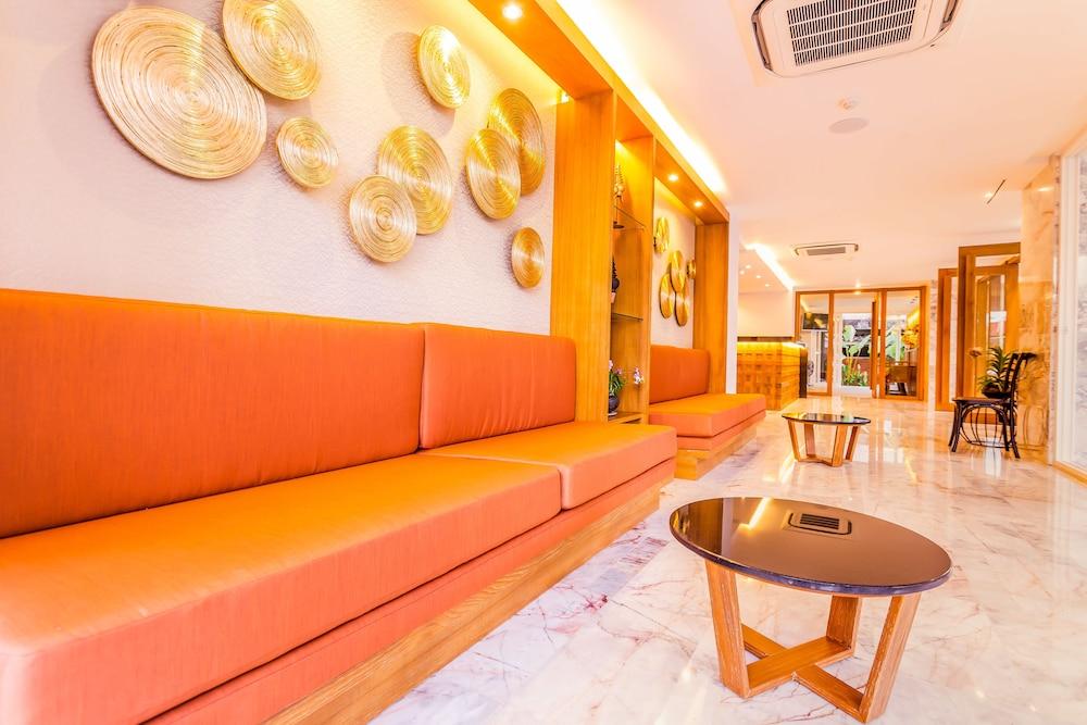 The Signature @ Thapae Hotel