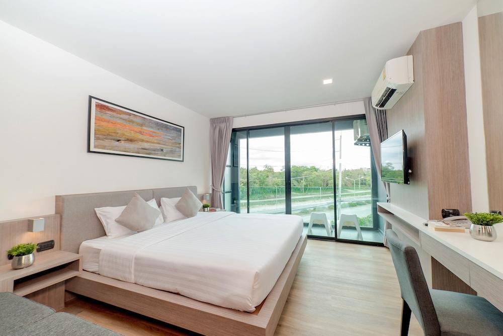 Pause And Play Hotel 4*