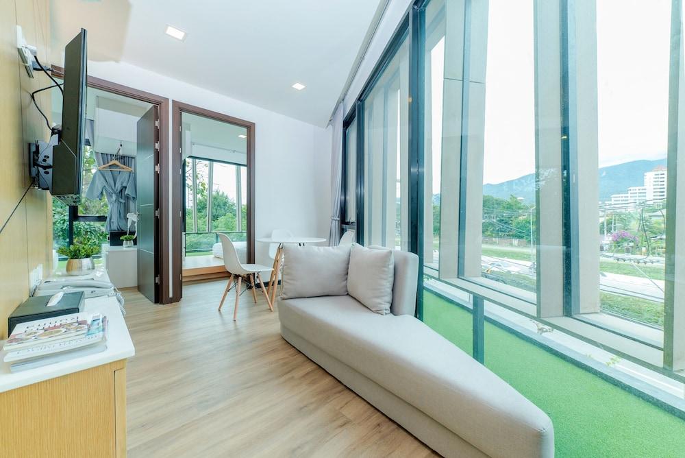 Pause And Play Hotel Chiang Mai