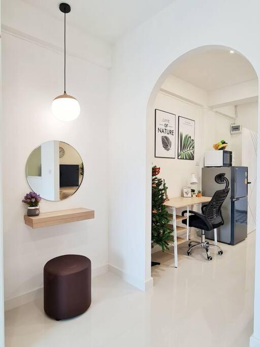 Cozy Little Near Festival J203 Apartment