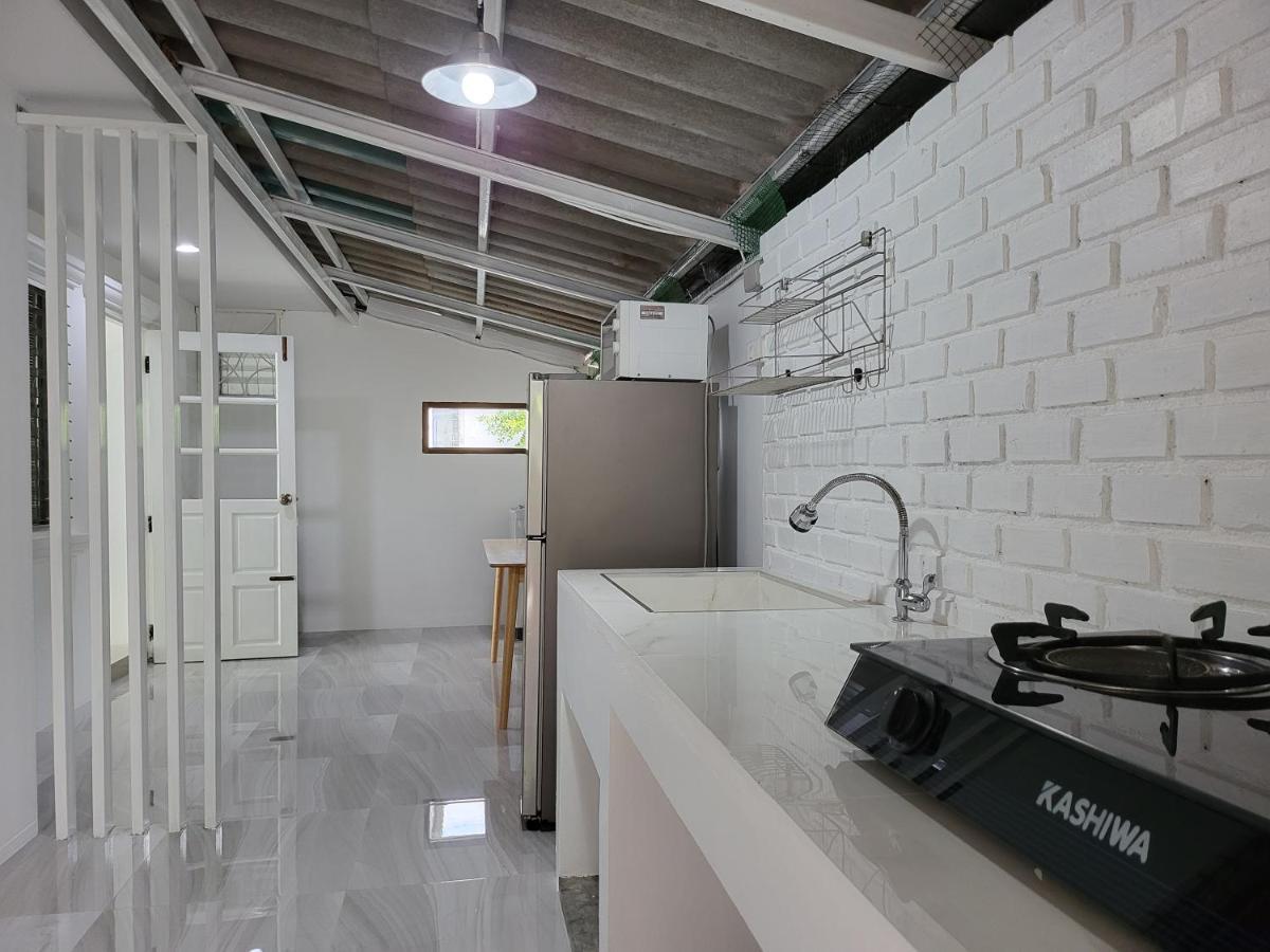 Casa de férias Minimal Homey 3br Near Mee Chok Plaza Chiang Mai