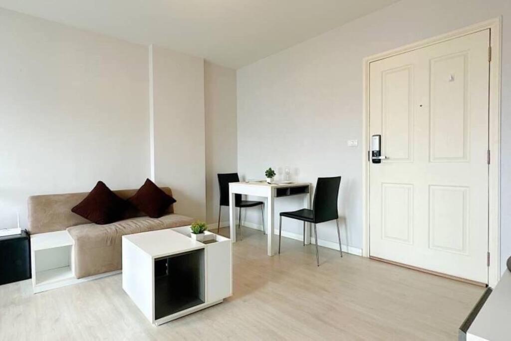 Chic Apartment