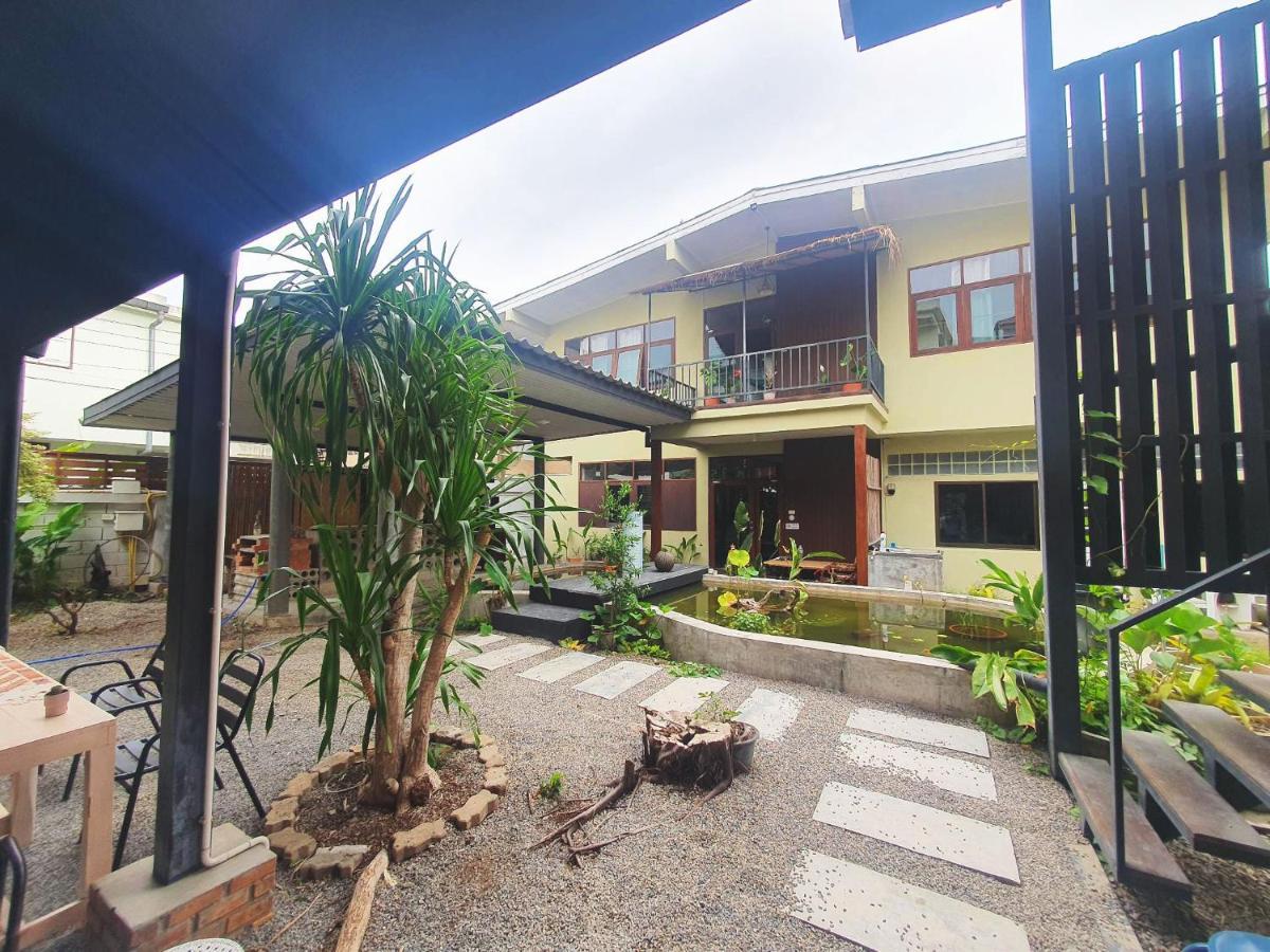 Guest house Pa Rang Cafe & Art *