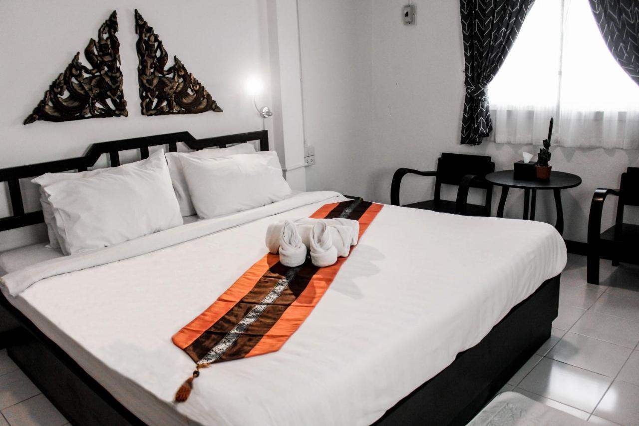 Vlodge House Hotel *