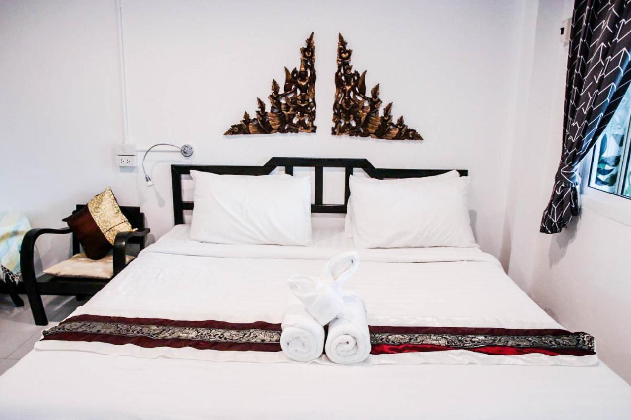 Vlodge House Hotel *