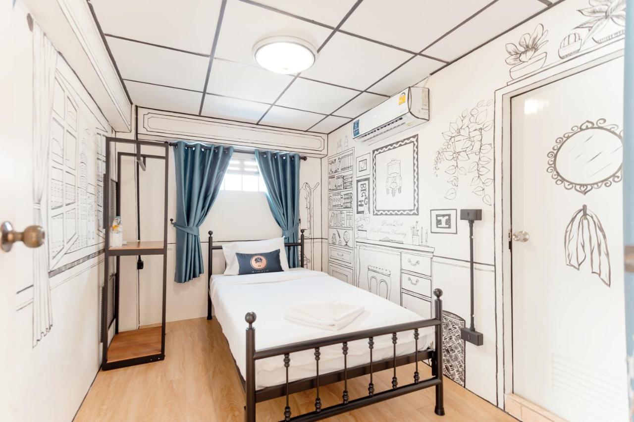 Roomquest Tha Phae Chiang Mai