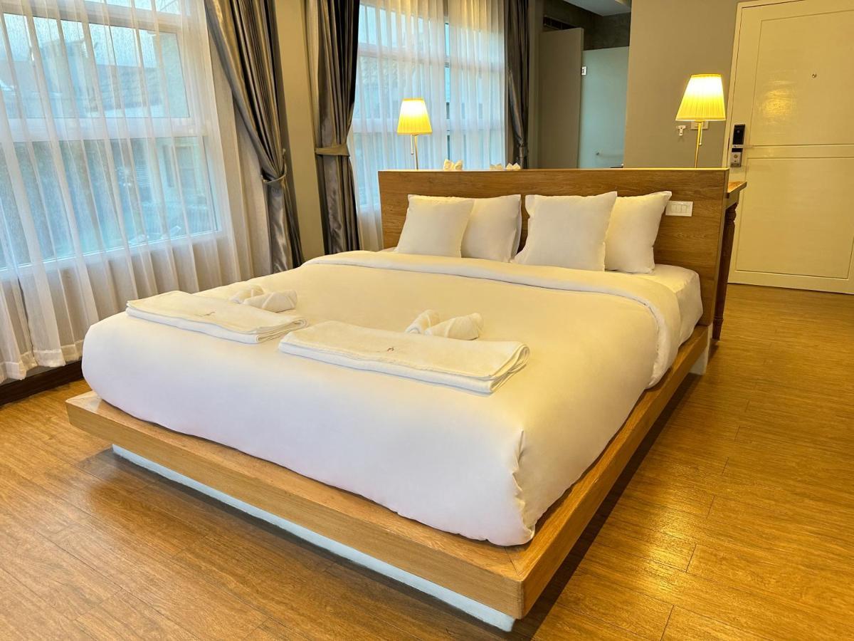 Hostel The White House Rachamankha เดอะ ไวท์เฮ้าส์ ราชมรรคา