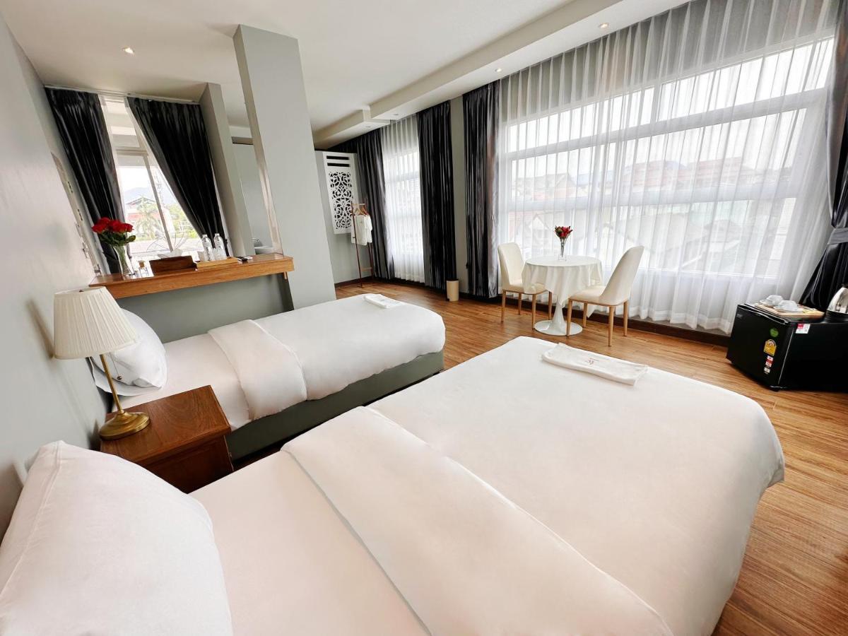 The White House Rachamankha เดอะ ไวท์เฮ้าส์ ราชมรรคา Hostel Chiang Mai