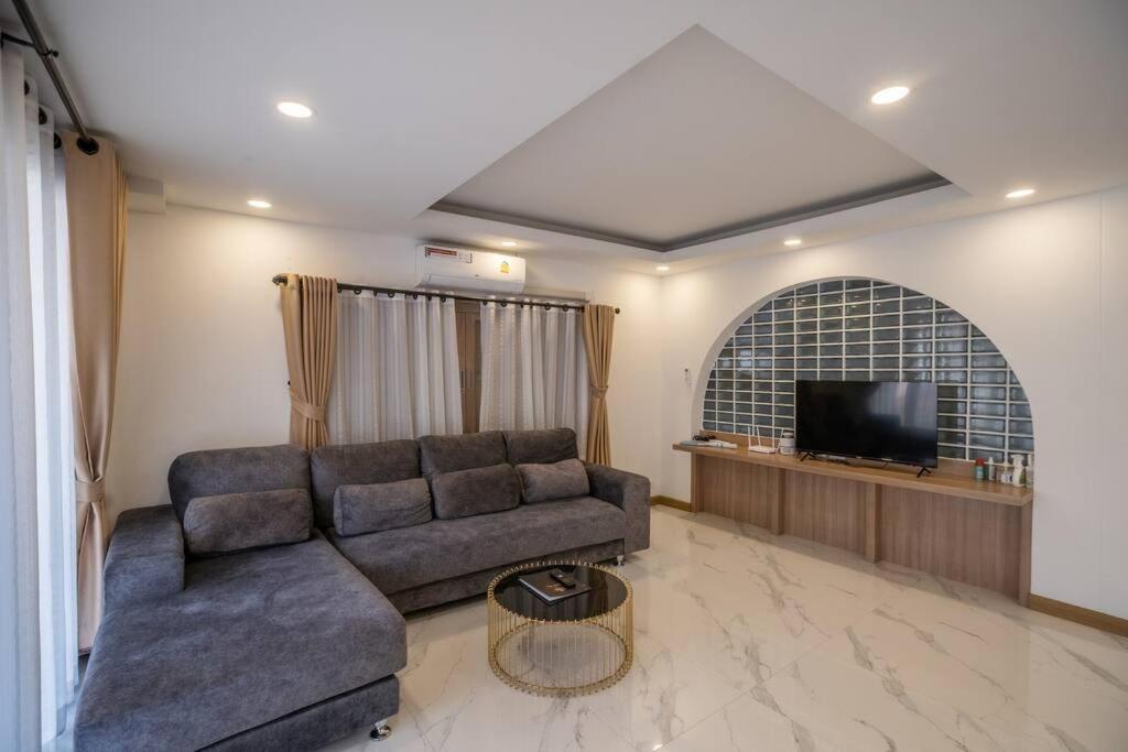 Villa 5br Poolvilla On The Old Moat ⁜best Location⁜ *
