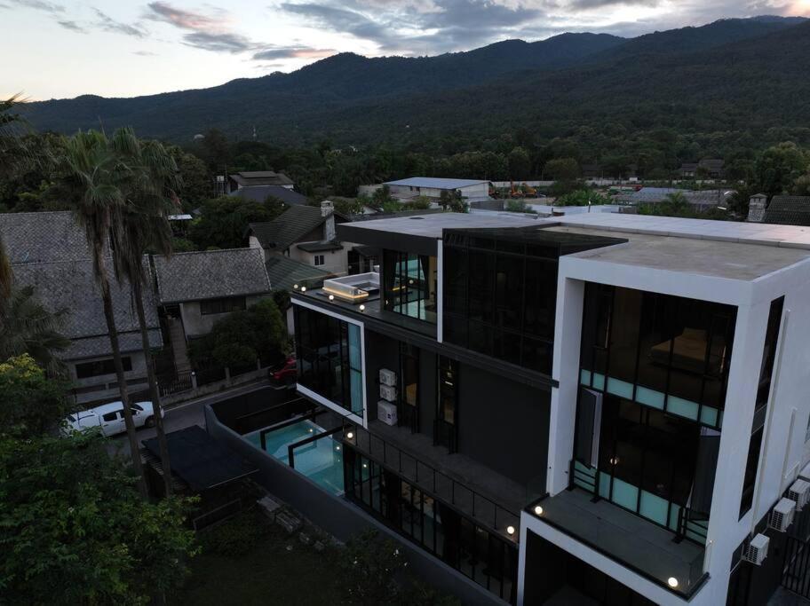 Villa Futuristic Pool With Stunning Mountain View *