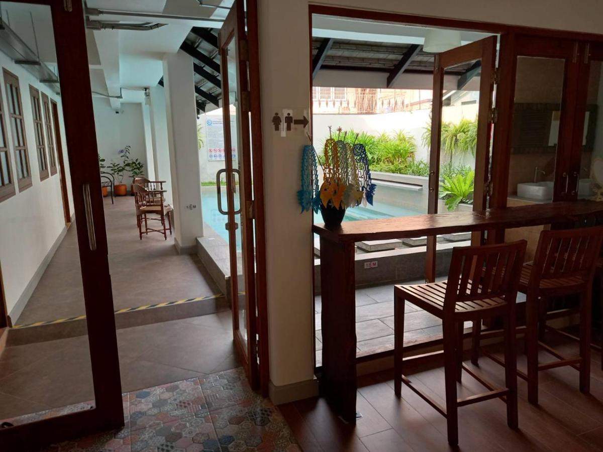 Hotel Valentier Cafe And Chiang Mai