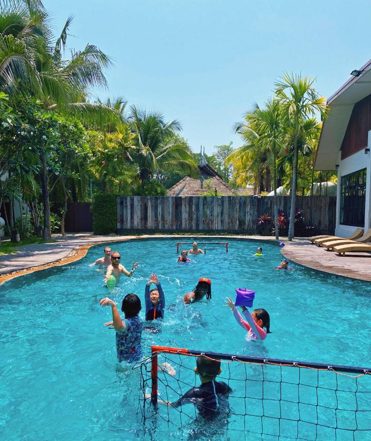 Aparthotel Beaver Club *