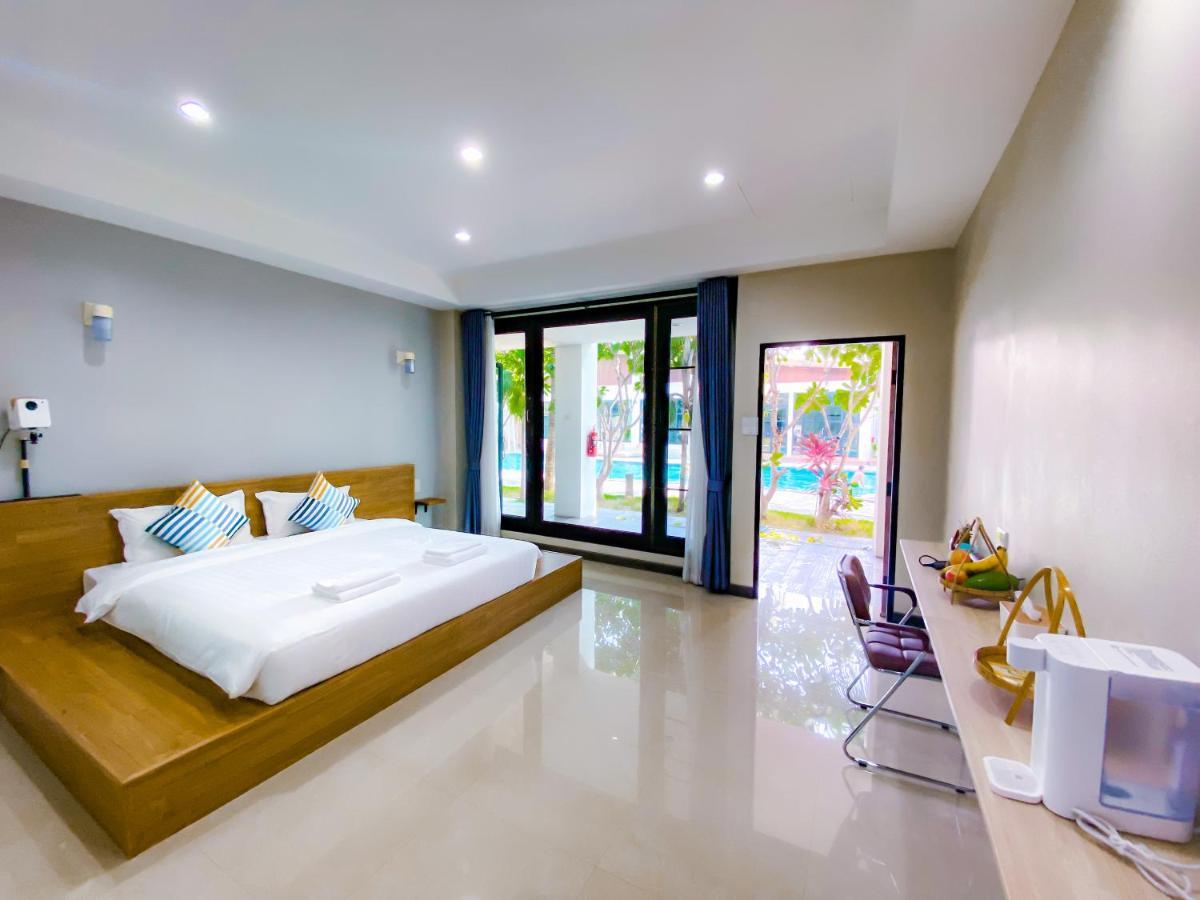 Beaver Club Chiang Mai