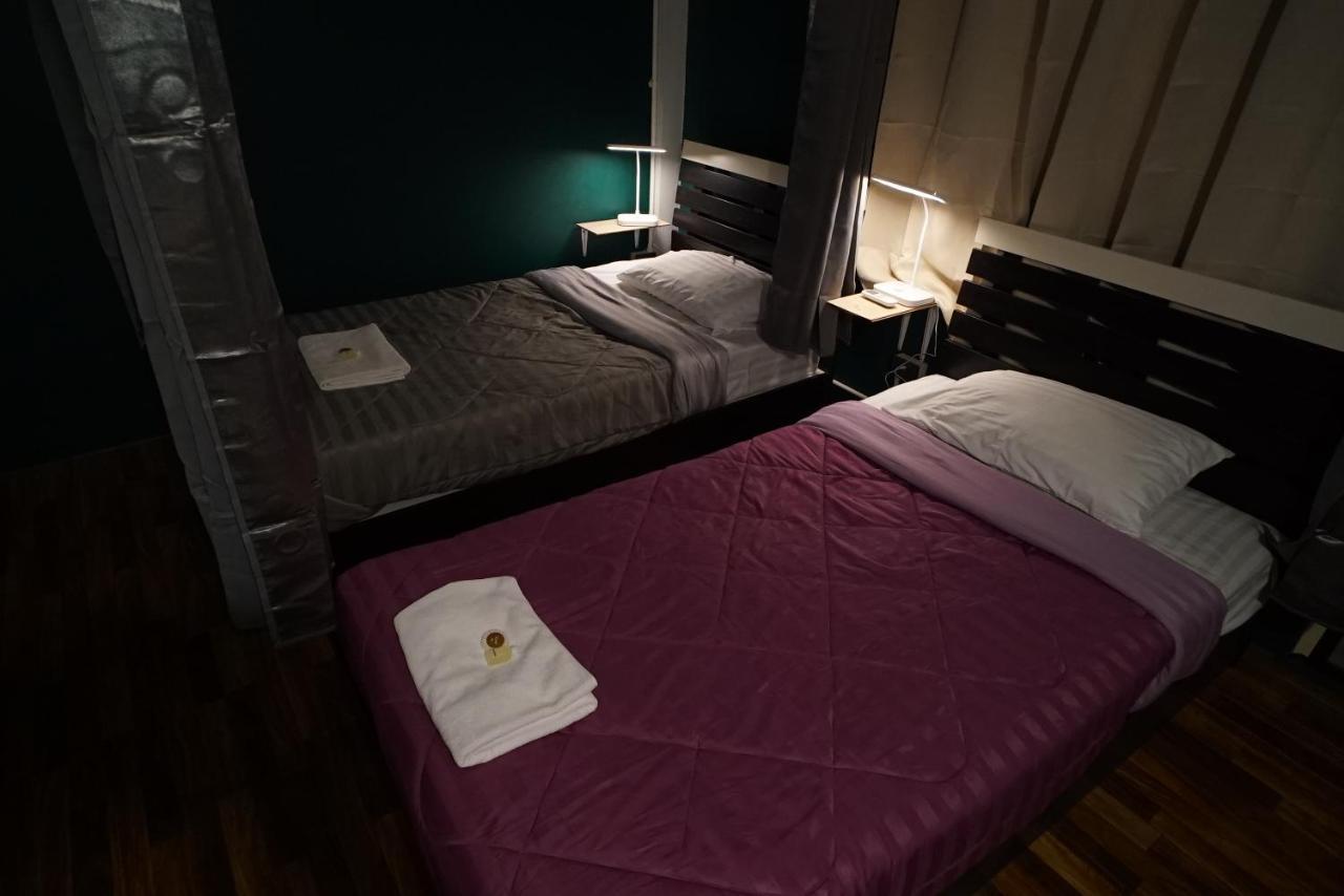The Emerald Cnx Hostel