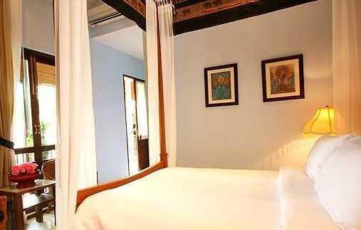 Hotel Baan Klang Wiang Boutique